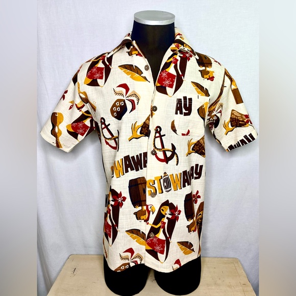 Stowaway Tiki Bar Mookie Sato Shirt Ivory Size Medium Rum Barrel Volcano Mugs
